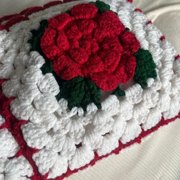 Handmade Antique Rose Throw - Picture 2 of 2